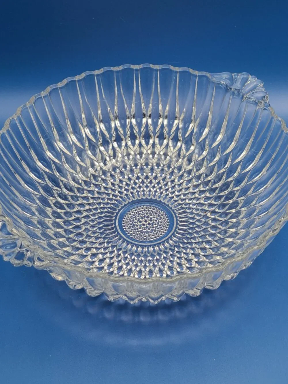 Anchor Hocking Vintage Teardrop Hobnail Handled Serving Bowl 8